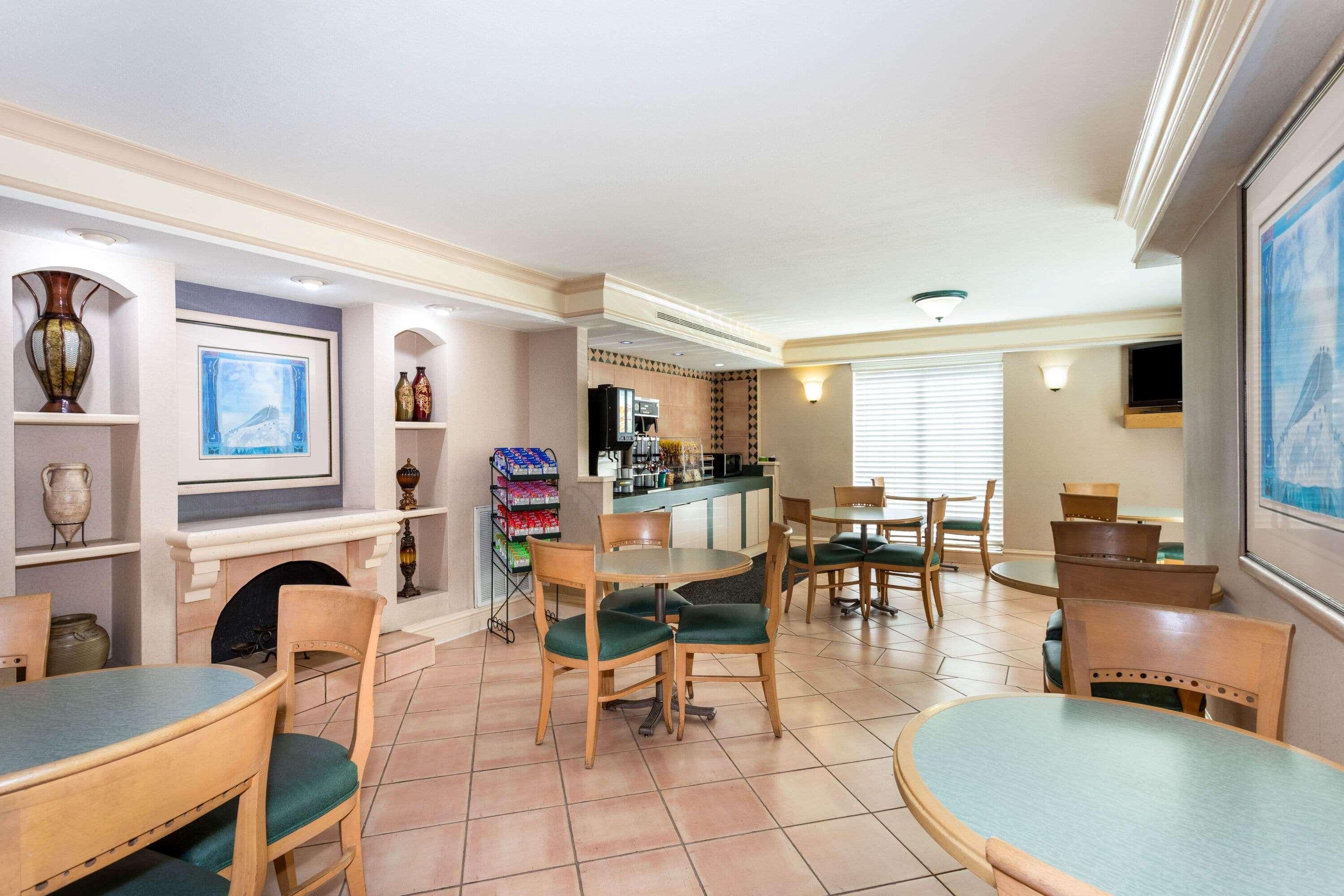 La Quinta Inn By Wyndham Tallahassee North Exteriör bild
